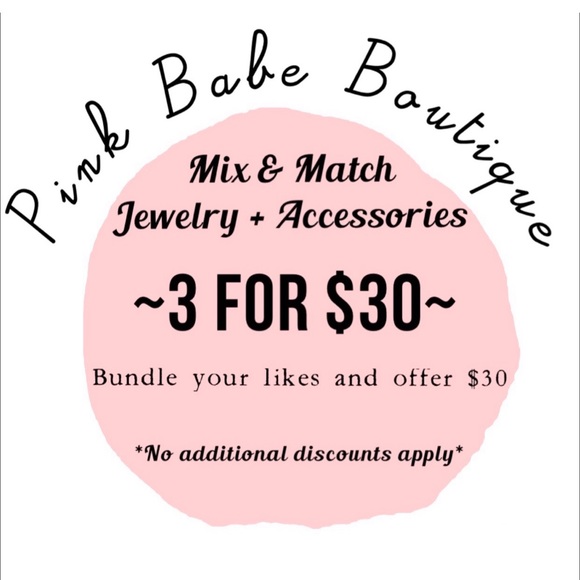 3/$30 ❤️ Crystal Geometric Drop Earrings - Picture 4 of 4